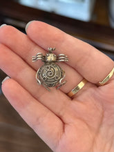 Load image into Gallery viewer, Vintage Signed MMA Metropolitan Museum of Art Sterling Silver Spider Brooch Pin