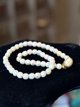 Load image into Gallery viewer, Vintage Midcentury 1950s 1960s Faceted Cut Glass White Aurora Borealis Beaded Necklace 15.5”