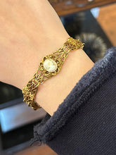 Load image into Gallery viewer, Vintage Midcentury Gold Tone & Resin Cameo Panel Link Bracelet 7"