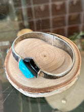 Load image into Gallery viewer, Vintage Signed Taxco TN-32 Mexico 925 Sterling Silver Genuine Turquoise & Black Onyx Hinged Clamp Cuff Bracelet