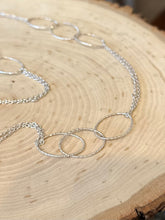 Load image into Gallery viewer, Contemporary Sterling Silver Textured Open Oval Loops Double Strand Sequence Chain Necklace 23.5”