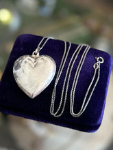 Load image into Gallery viewer, Vintage Italy Sterling Silver Large Slim Puffy Heart Box Chain Pendant Necklace 24.5”