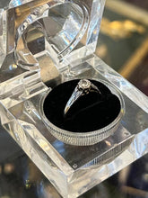 Load image into Gallery viewer, Antique 18ct Yellow Gold & Platinum Diamond Engagement Ring US Size 5