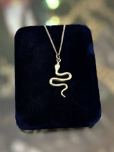 Load image into Gallery viewer, Vintage Sterling Silver Coiled Slithering Snake Serpent Pendant Necklace 17.75”