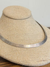 Load image into Gallery viewer, Vintage 1990s 925 ITALY Sterling Silver 6mm Omega Chain Necklace 18”