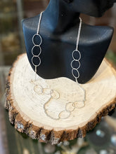 Load image into Gallery viewer, Contemporary Sterling Silver Textured Open Oval Loops Double Strand Sequence Chain Necklace 23.5”