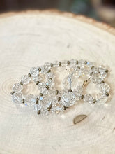 Load image into Gallery viewer, Vintage Midcentury Faceted Clear Crystal Graduated Beaded Gold Filled 1/20 12k GF Necklace with Separators 18.3”