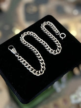 Load image into Gallery viewer, Vintage Midcentury Silver Tone Textured Link Watch Chain Dog Clip Clasp 12.6”