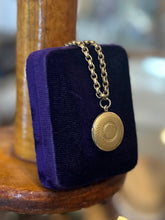 Load image into Gallery viewer, Vintage Midcentury Brass Rolo Chain Circle Locket Pendant Necklace 14.75”