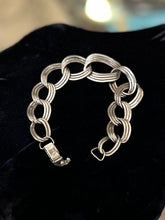 Load image into Gallery viewer, Vintage Signed BB Binder Bros. Sterling Silver Interlocking Twist Chain Link Bracelet 7” Unisex
