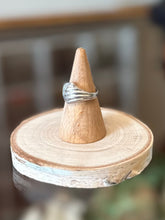 Load image into Gallery viewer, Vintage Signed 925 BOMA Sterling Silver Ribbed Crescent Design Band Ring US Size 8 1/4