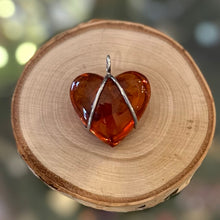 Load image into Gallery viewer, Vintage Genuine Baltic Amber Heart Pendant