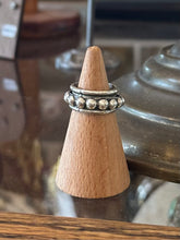 Load image into Gallery viewer, Vintage Mexico Sterling Silver Ball Spinner Ring Band Unisex US Size 5 3/4
