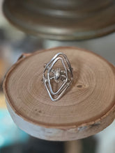 Load image into Gallery viewer, Vintage Sterling Silver Open Weave Geometric Split Shank Statement Ring US Size 8 1/2