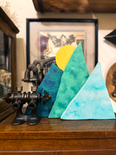 Load image into Gallery viewer, Three Moons Company