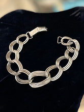 Load image into Gallery viewer, Vintage Signed BB Binder Bros. Sterling Silver Interlocking Twist Chain Link Bracelet 7” Unisex