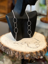 Load image into Gallery viewer, Contemporary Sterling Silver Textured Open Oval Loops Double Strand Sequence Chain Necklace 23.5”