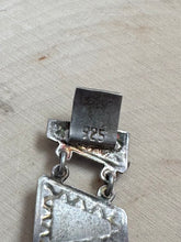 Load image into Gallery viewer, Vintage 925 Sterling Silver Mayan Chrysocolla & Gold Accent Chain Link Bracelet 7” Llama