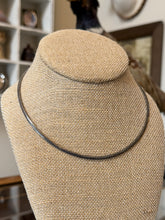 Load image into Gallery viewer, Vintage 1990s Signed ATI 925 ITALY Sterling Silver 2mm Omega Chain Necklace 16"