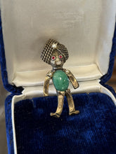 Load image into Gallery viewer, Vintage Signed KRAMER Bronze Tone Indian Turban Jeweled Brooch Pin
