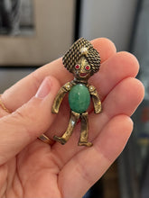 Load image into Gallery viewer, Vintage Signed KRAMER Bronze Tone Indian Turban Jeweled Brooch Pin
