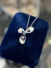 Load image into Gallery viewer, Vintage ORB Otto Robert Bade Sterling Silver Mod Abstract Petal Pendant Necklace