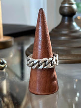 Load image into Gallery viewer, Vintage Sterling Silver Chunky Flat Curb Link Chain Ring Unisex US 11