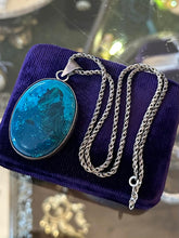Load image into Gallery viewer, Vintage Sterling Silver Genuine Chrysocolla or Shattuckite Large Oval Pendant Necklace