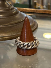 Load image into Gallery viewer, Vintage Sterling Silver Chunky Flat Curb Link Chain Ring Unisex US 15