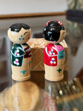 Load image into Gallery viewer, Vintage Japanese Wood Kokeshi Nesting Dolls Mini Handpainted Family Original Box