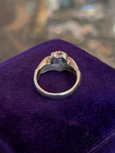 Load image into Gallery viewer, Vintage Chunky Sterling Silver Irish Claddagh Unisex Ring US 6.25