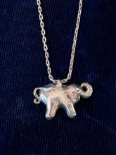 Load image into Gallery viewer, Vintage Solid Sterling Silver Elephant Pendant Necklace 16"