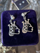 Load image into Gallery viewer, Rare Vintage Signed REBAJES Sterling Silver Queen of Hearts Dangle Earrings