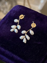 Load image into Gallery viewer, Vintage 14K Yellow Gold Baroque Freshwater Pearl Branch Delicate Earrings