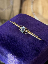 Load image into Gallery viewer, Antique Edwardian Era 9ct Yellow Gold Faceted Aquamarine & Seed Pearl Bar Pin