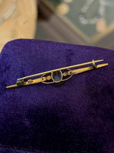 Load image into Gallery viewer, Antique Edwardian Era 9ct Yellow Gold Faceted Aquamarine & Seed Pearl Bar Pin