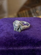 Load image into Gallery viewer, Vintage Sterling Silver Native American Indian Chief Headdress Ring US 8