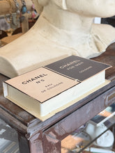 Load image into Gallery viewer, Vintage 1979 Chanel Sample Set in Original Box | Chanel No. 5 & Chanel for Men