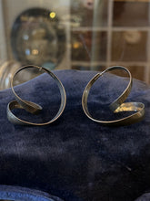 Load image into Gallery viewer, Vintage Artisan Signed Genkut Sterling Silver Modernist Spiral Hoop Earrings