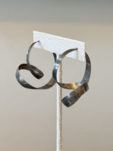 Load image into Gallery viewer, Vintage Artisan Signed Genkut Sterling Silver Modernist Spiral Hoop Earrings