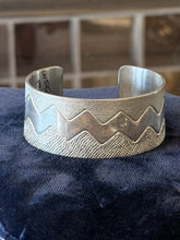 Load image into Gallery viewer, Artisan Signed JJC Jared Chavez Sterling Silver Textured Zig Zag Cuff Bracelet