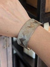 Load image into Gallery viewer, Artisan Signed JJC Jared Chavez Sterling Silver Textured Zig Zag Cuff Bracelet