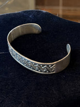 Load image into Gallery viewer, Vintage Signed TV-55 Taxco Mexico Sterling Silver Geometric Cuff Bracelet