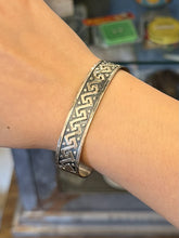 Load image into Gallery viewer, Vintage Signed TV-55 Taxco Mexico Sterling Silver Geometric Cuff Bracelet