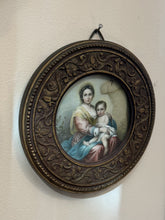 Load image into Gallery viewer, Vintage Florentine Round Wood Frame Murillo Art Litho Gypsy Madonna and Child