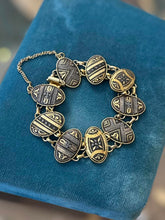 Load image into Gallery viewer, Vintage Midcentury Black & Gold Tone Damascene Oval Panel Link Bracelet