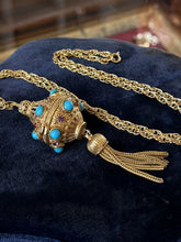 Load image into Gallery viewer, Vintage 1960s Signed Florenza Etruscan Revival Gold Tone Locket Pendant Necklace