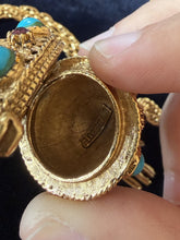Load image into Gallery viewer, Vintage 1960s Signed Florenza Etruscan Revival Gold Tone Locket Pendant Necklace