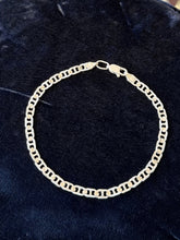 Load image into Gallery viewer, Vintage 925 Sterling Silver Textured Mariner Link Chain Bracelet 7.4"