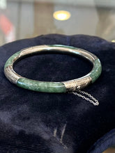 Load image into Gallery viewer, Vintage Jade Etched Sterling Silver Hinged Bangle Bracelet Safety Chain 7.25"